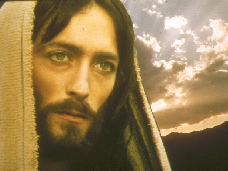 Jesus-Of-Nazareth-Photos-from-the-Movie-Jesus-played-by-Robert-Powell-jesus-23779888-798-600