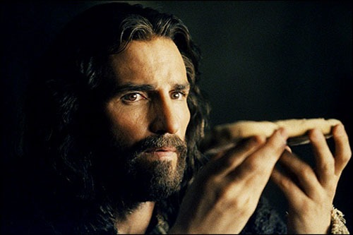 passion-of-the-christ-jim-caviezel-take-this-bread1